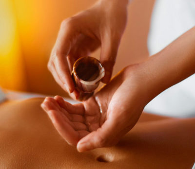 oil-massage-Ayurvedique-Abhyanga
