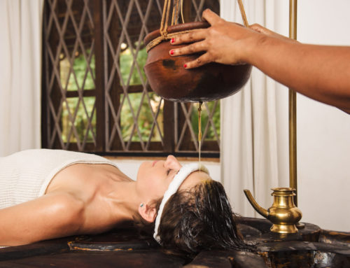 Ménopause avec le soin Ksheera Dhara